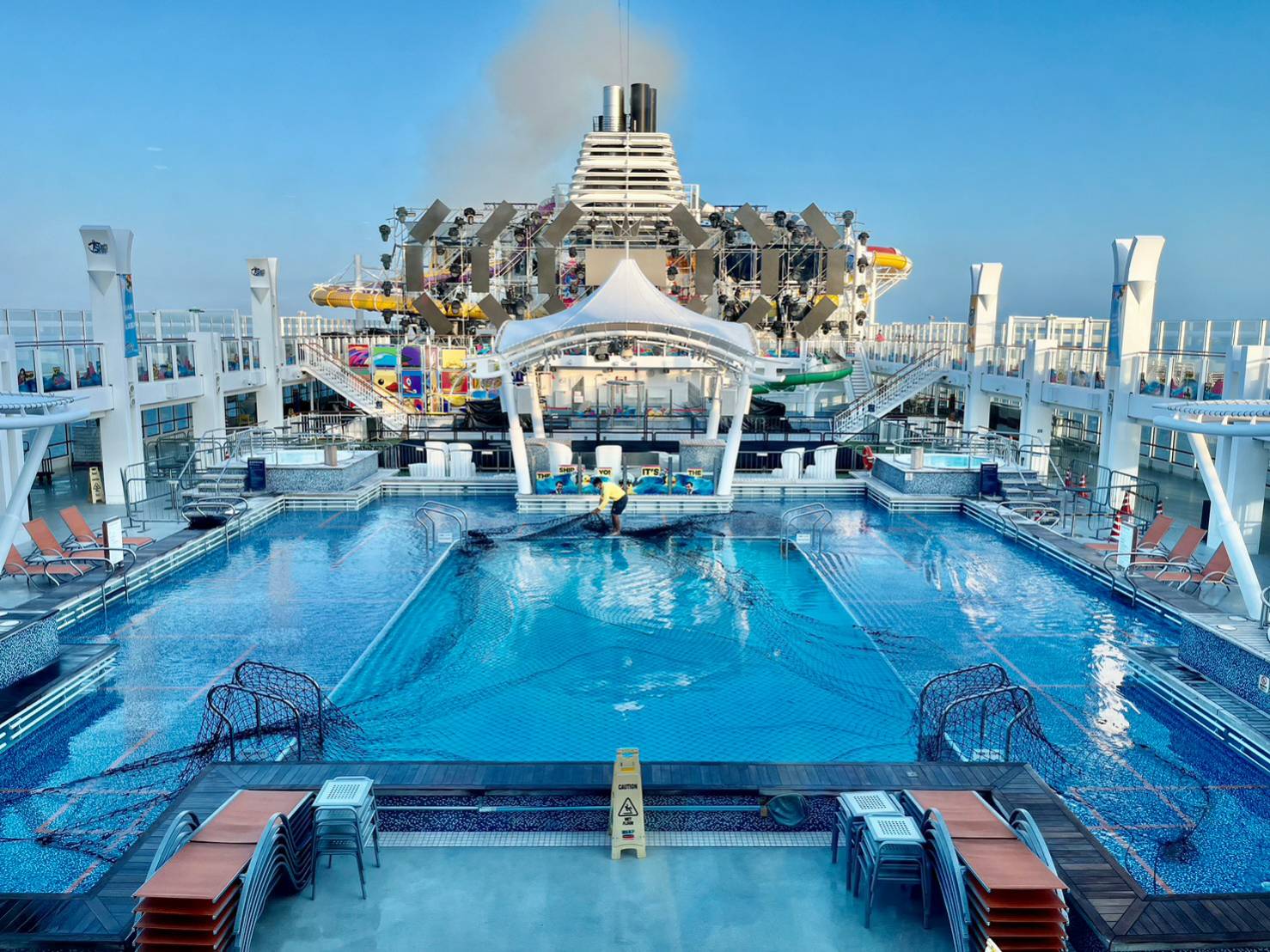 genting cruise pool